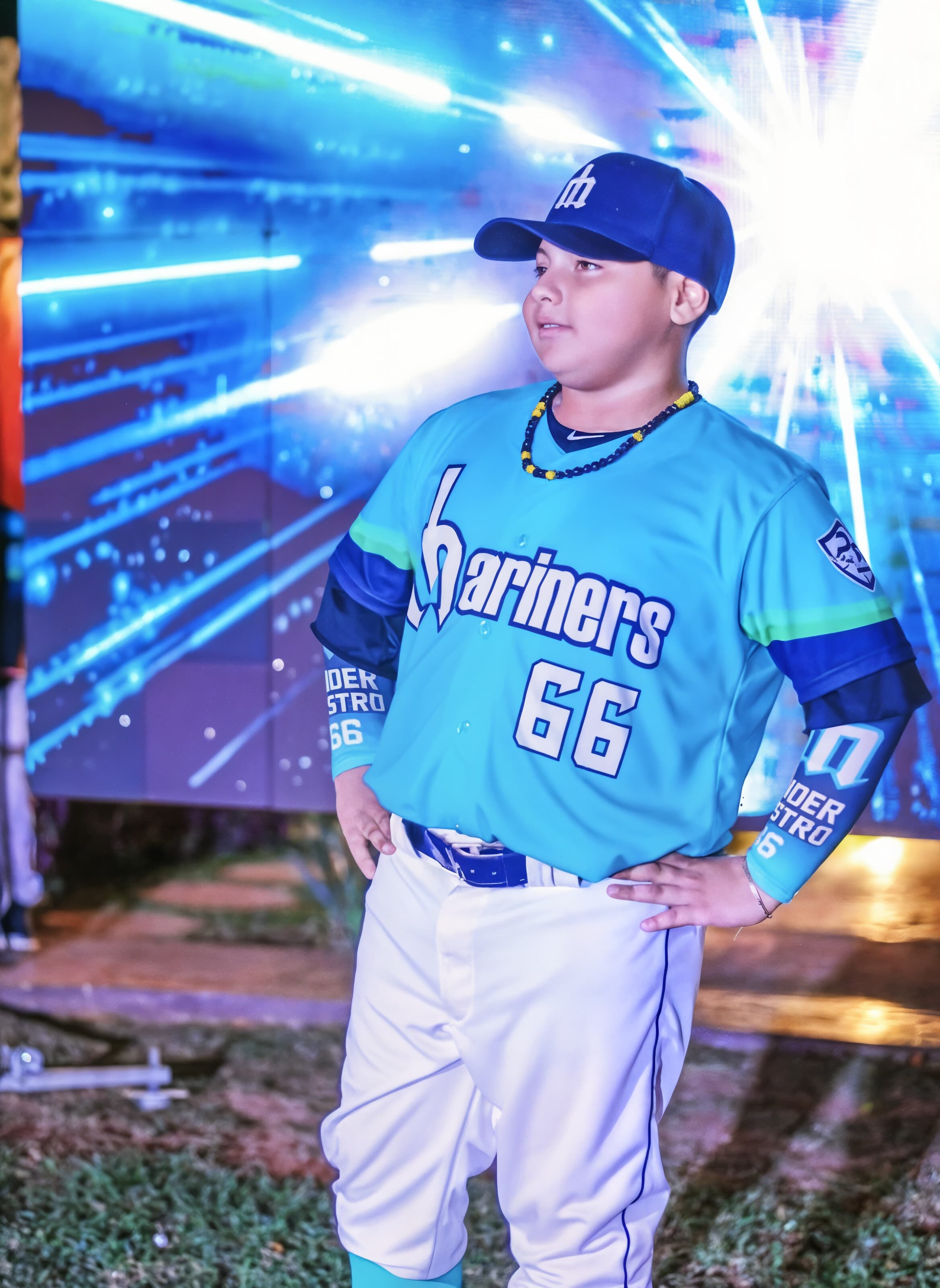 Pelotero infantil con uniforme Mariners hecho por MDM Sports